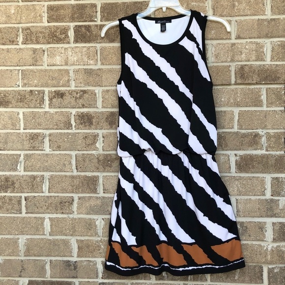 Kenneth Cole | Sleeveless Dress - Picture 2 of 8